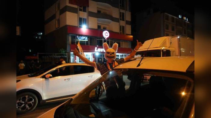 Muşspor, 31 yıl sonra şampiyonluk kupasıyla Muş'ta coşkuyla karşılandı