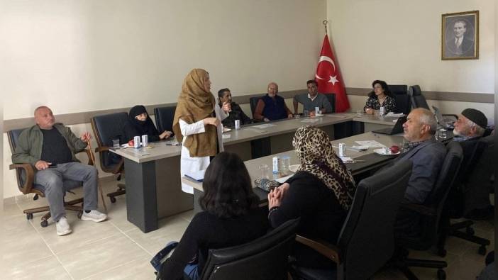 Bayburt'ta Diyabet Okulu eğitimleri Demirözü'nde devam etti