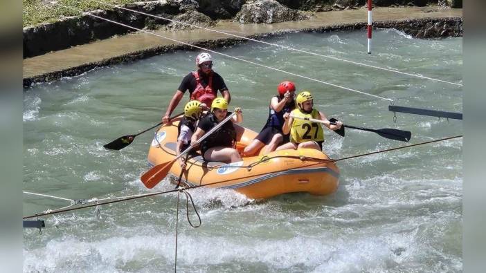 Manisa KYGM yurtlarından tenis ve raftingle gelen başarılar