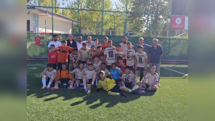 Elazığ Yolspor, U13 Ligi şampiyonu oldu