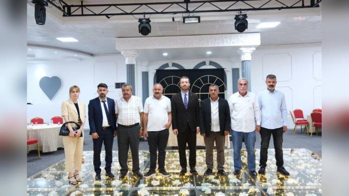 Ceyhan Belediye Başkanı Aydar, müteahhitlerle bir araya geldi