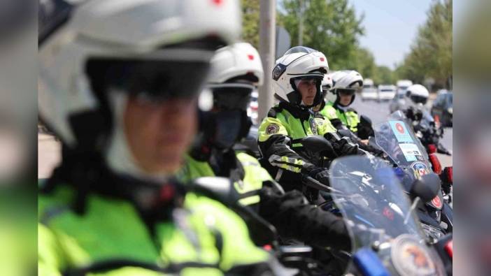 Konya'da ilk kadın motorize şahinler göreve başladı