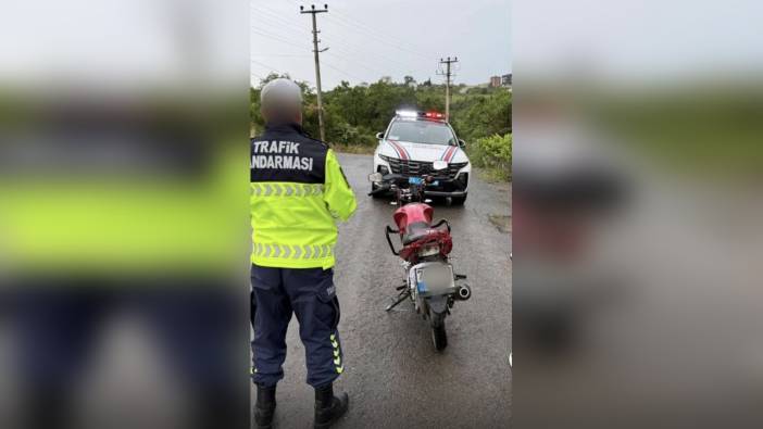 Bartın'da yüzüstü motosiklet kullanan sürücüye 45 bin 841 TL ceza