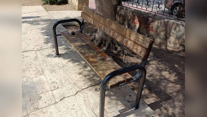 Mersin'de parklara saldırı: Çocuk oyun grupları ve çeşmeler tahrip edildi