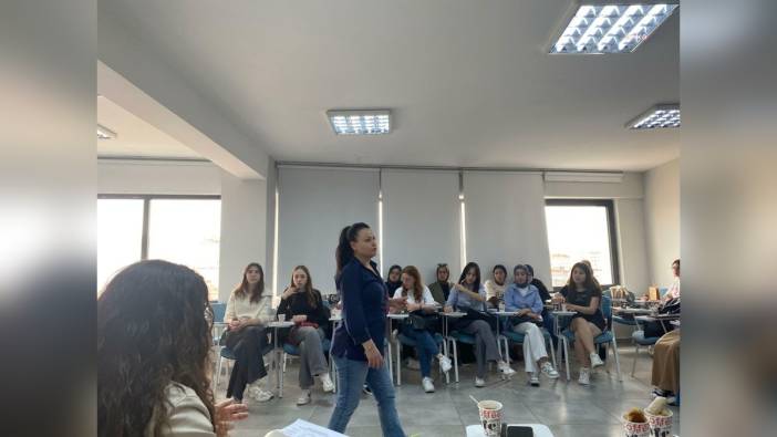 Eskişehir Büyükşehir Belediyesi Kadın Danışma ve Dayanışma Merkezi'nden 10 bin kadına destek