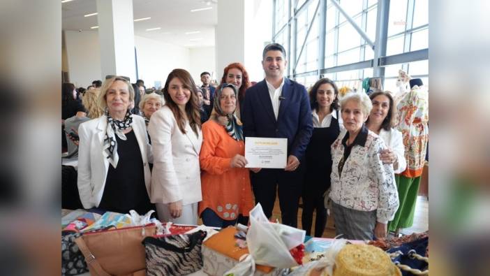 Ataşehir'de 'Üreten Kadınların İzi' sergisi açıldı