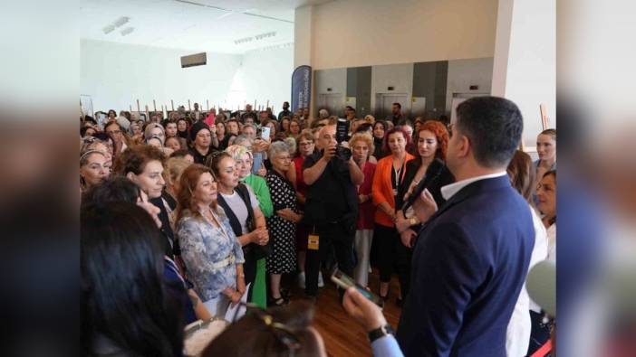 Ataşehir'de 866 kursiyerin 'Üreten Kadınların İzi' sergisi açıldı