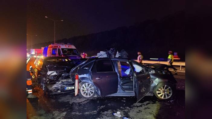 TEM Otoyolu'nda 5 aracın karıştığı zincirleme kazada 7 kişi yaralandı