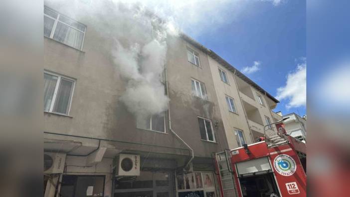 Tekirdağ'da konut yangını: 2'si çocuk 5 kişi dumandan etkilendi