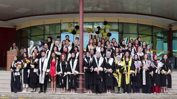 Atatürk Üniversitesi Oltu Beşeri ve Sosyal Bilimler Fakültesi 2024-2025 mezunlarını uğurladı