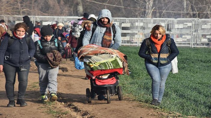 Bakan Soylu: Edirne üzerinden ayrılan göçmen sayısı 117 bin 677