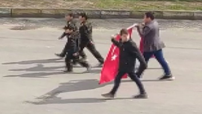 Kendileri küçük yürekleri büyük