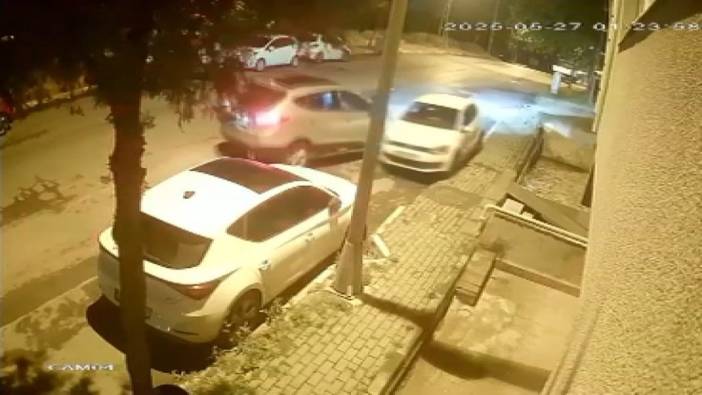 Avcılar'da otomobil kaza yaptıktan sonra olay yerinden ayrıldı