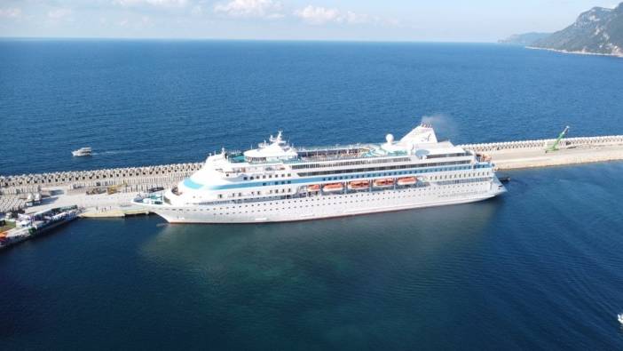 Amasra'ya 71'inci seferde 997 Rus turist geldi