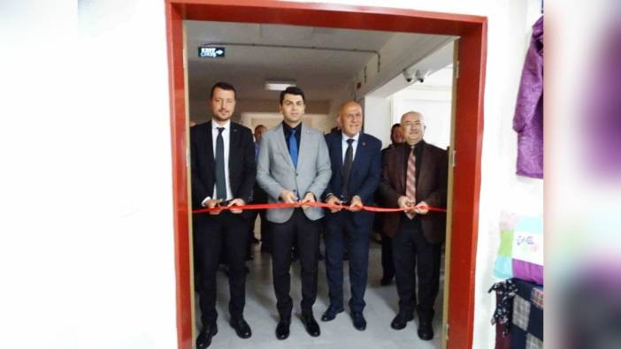 Hisarcık HEM'de yıl sonu karma sergisi açıldı