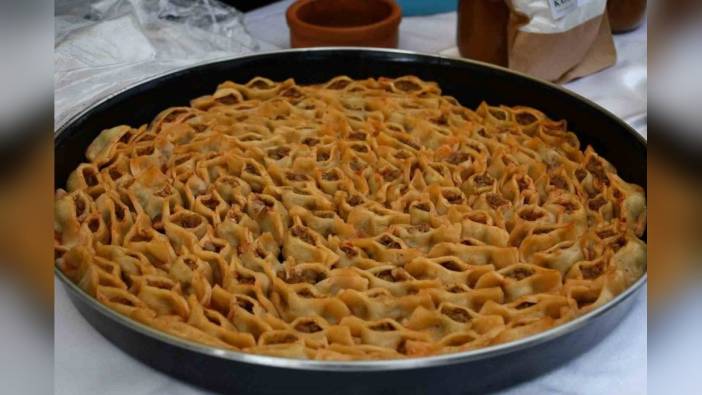 Bilecik'te türk mutfağı haftası etkinliğinde ürünlerin açıkta bekletilmesi tepki çekti