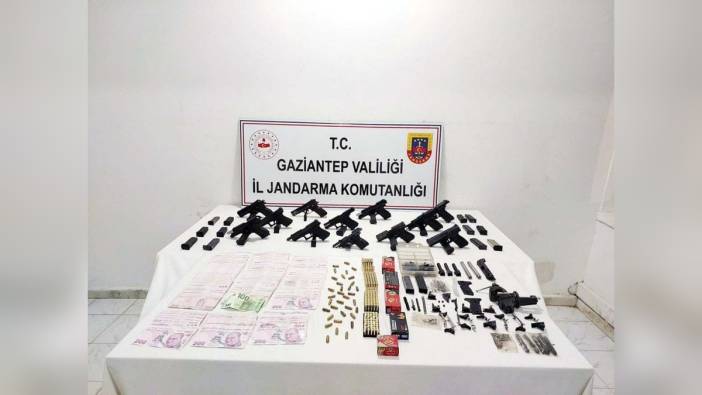 Gaziantep'te 17 ruhsatsız tabanca ele geçirildi