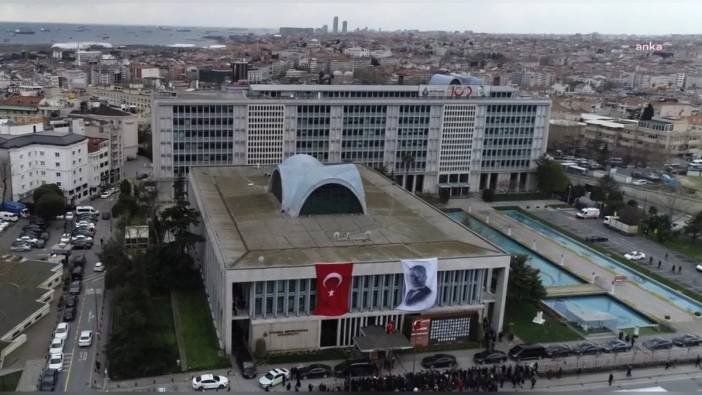 İBB'den Saltık'ın hesabına aktarılan paralarla ilgili açıklama: 'Yasal maaş ve huzur hakkı ödemeleri'