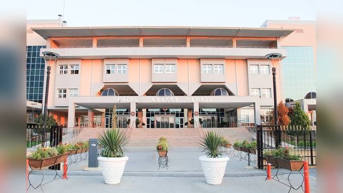 Edirne'de 3 üniversite öğrencisi tahliye edildi