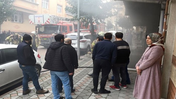 Sultangazi'de tekstil atölyesinde yangın