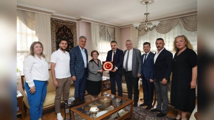 Kaymakam Odabaş, hayırsever Zehra Baysal'ı ziyaret etti