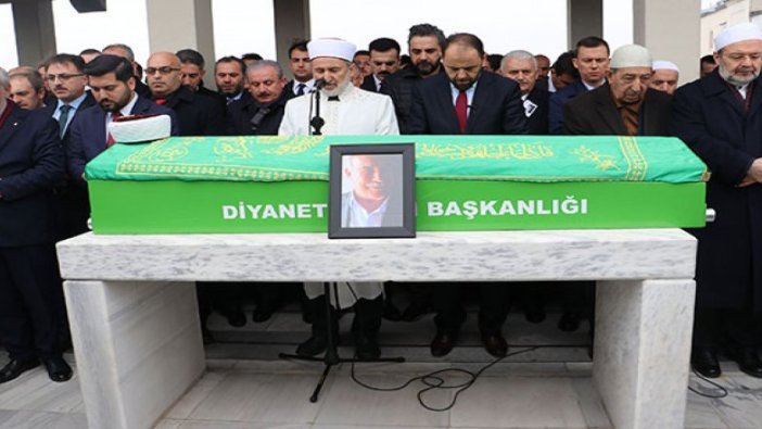 İsmail Coşar ve eşi, son yolculuklarına uğurlandı