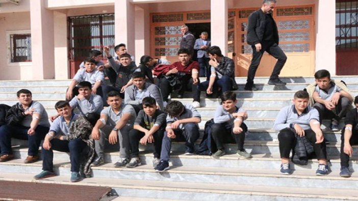Adıyaman'da 40 öğrenci, zehirlenme şüphesiyle hastaneye kaldırıldı