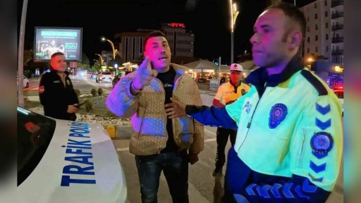 Aksaray'da sürücüden polise ve basın mensubuna tepki: 'Kaburgasız, boydan çek'
