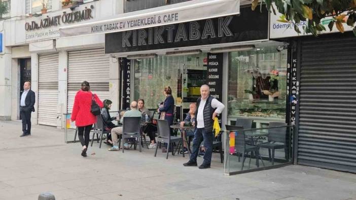Şişli'de restoranda çıkan yangın üç binaya sıçradı