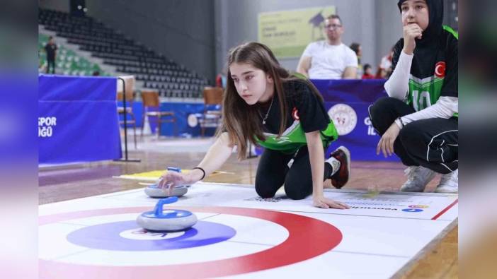 Denizli'de Okul Sporları Floor Curling Türkiye Şampiyonası sona erdi