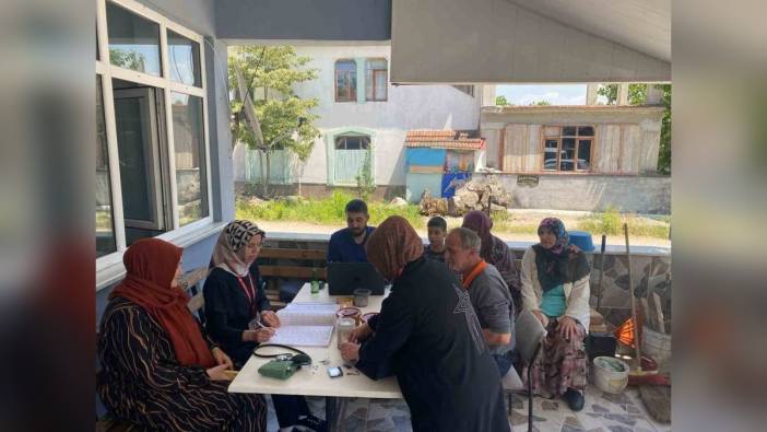 Düzce'de sağlık ekipleri köylerde sağlık hizmeti veriyor