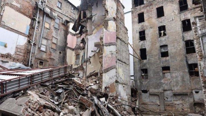 Beyoğlu'nda yıkım tehlikesi bulunan 377 yapı mühürlendi