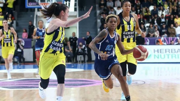 Basketbolda Kadınlar Türkiye Kupası Fenerbahçe Öznur Kablo'nun