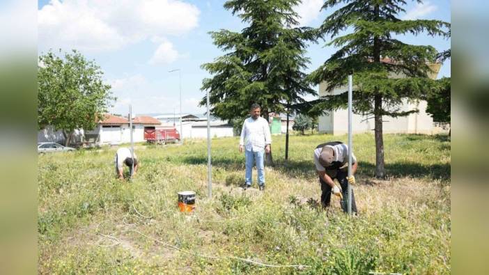 Yenişehir'de Roman TOKİ etrafı güvenlik için tel örgüyle çevriliyor