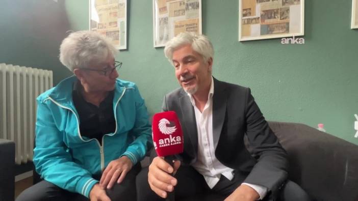 Uygur kardeşler 'Hey Gidi Günler'le Almanya'da sahne aldı