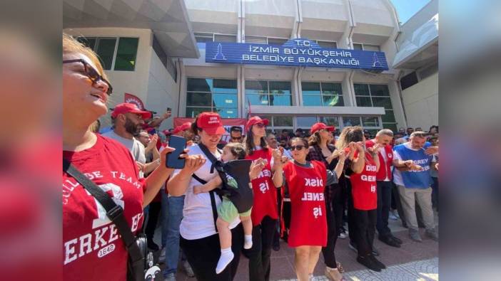 İzmir Büyükşehir Belediyesi işçilerinin grevi ulaşımı aksattı