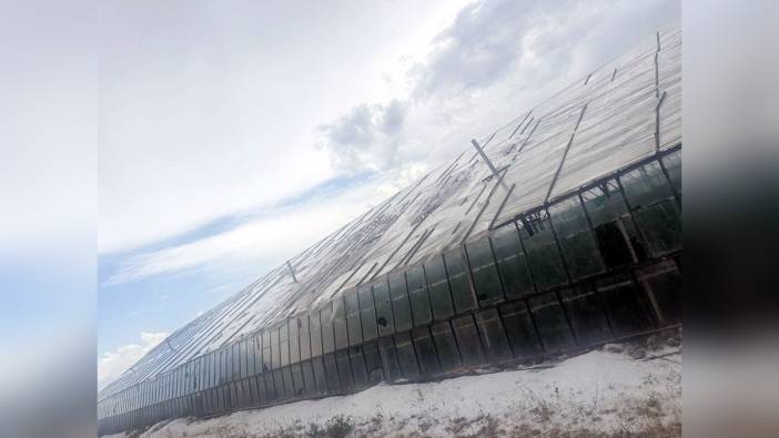 Antalya'nın Serik ilçesinde dolu yağışı: Tarım alanları zarar gördü