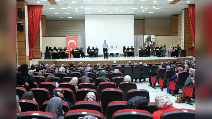 Erzincan'da 8 Kur'an kursu arasında bilgi yarışması düzenlendi