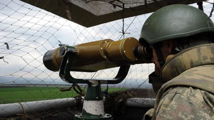 Örgütten kaçan PKK'lı 2 terörist, teslim oldu