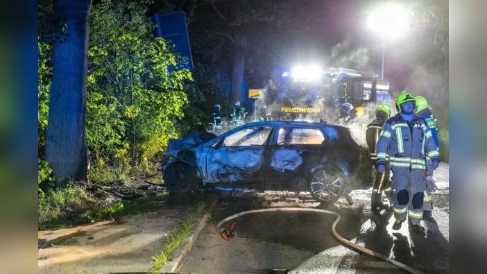 Geesthacht yakınlarında trafik kazası: 1 ölü, 1 ağır yaralı