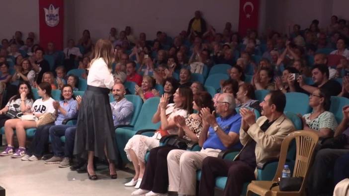 Konak Belediyesi Türk Sanat Müziği Korosu yaz konserinde Konaklılarla buluştu