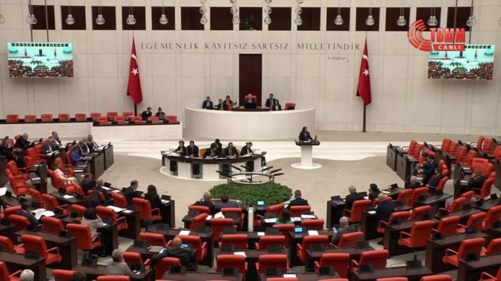 CHP'li Bankoğlu: Taksim'de duran 21 genç gözaltına alındı