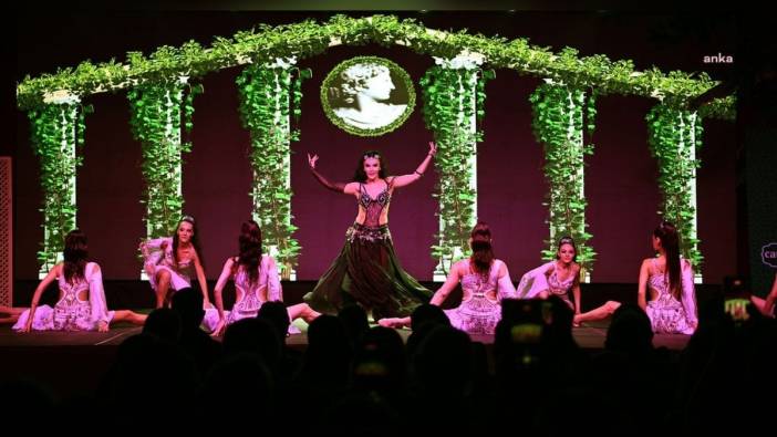 Kuşadası Tarihi Kervansaray’da Anadolu Ateşi rüzgarı esti