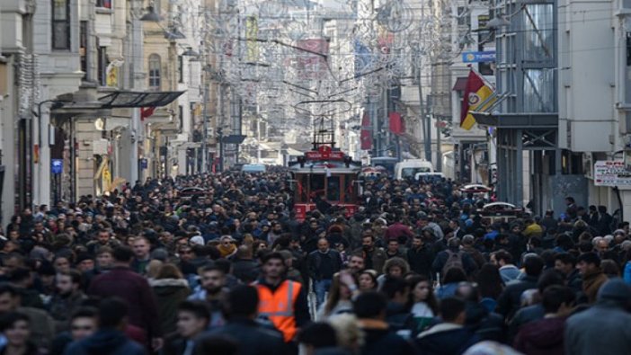 İmamoğlu: Etkinlikler ay sonuna kadar durduruldu