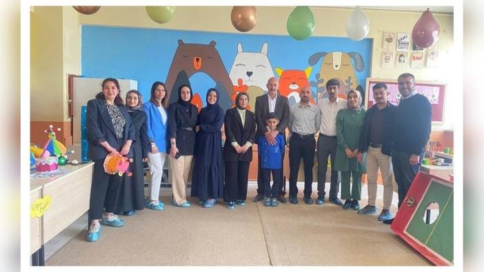 Diyadin Mehmet Akif Ersoy İlkokulu'nda okuma bayramı coşkusu