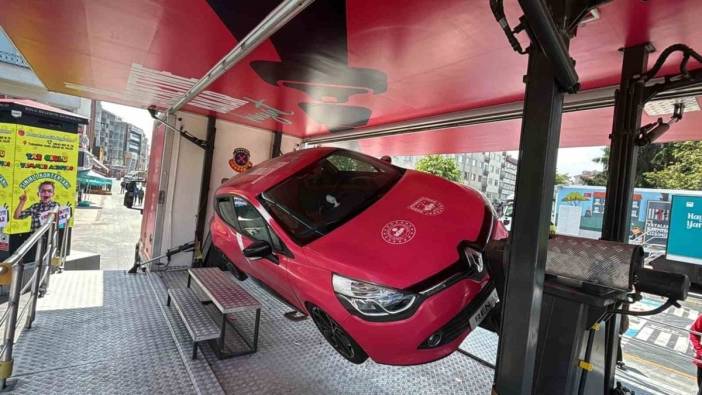 Bolu'da jandarmadan kaza simülasyonu: Emniyet kemeri farkındalığı