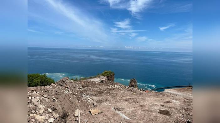 Kastamonu'da heyelan: Cide-İnebolu yolu ulaşıma kapandı