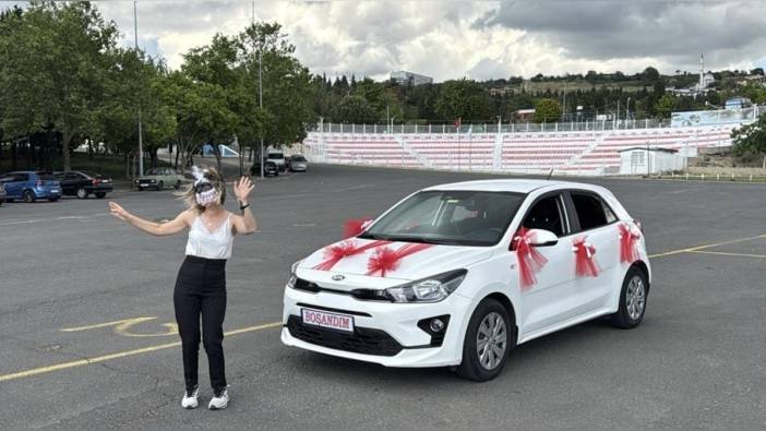Tekirdağ'da boşanan kadın, maskeyle kutlama yaptı