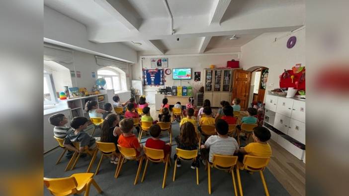 Mudanya Liman Başkanlığı ve 12 Eylül İlkokulu öğrencileri çevre temizliği etkinliğinde buluştu