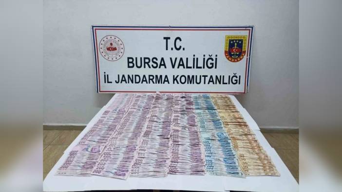 Bursa'da sahte jandarmalar 105 bin lira dolandırdı: 2 şüpheli yakalandı